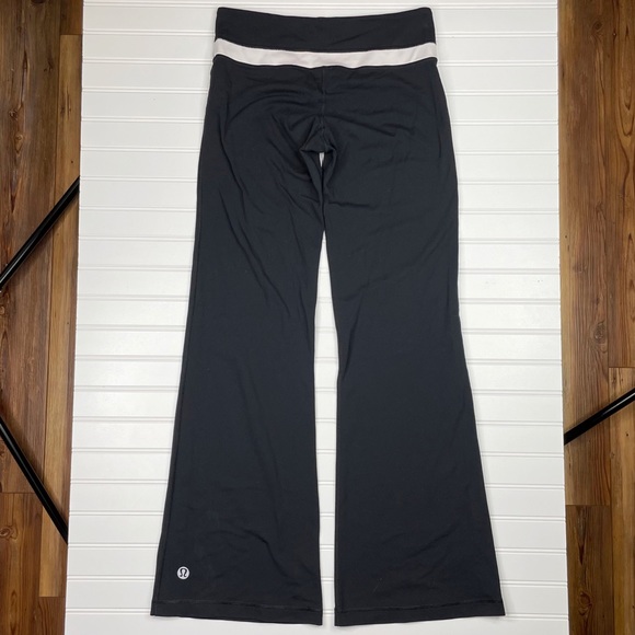 Lululemon What Goes Around Comes Around Flare Leggings Black Women’s Size 8 - Picture 2 of 5